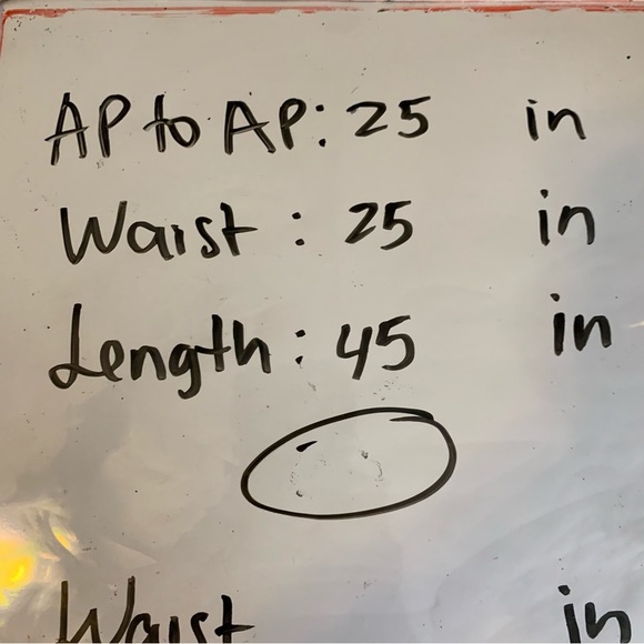 Burberry trench coat size XL - Picture 15 of 16